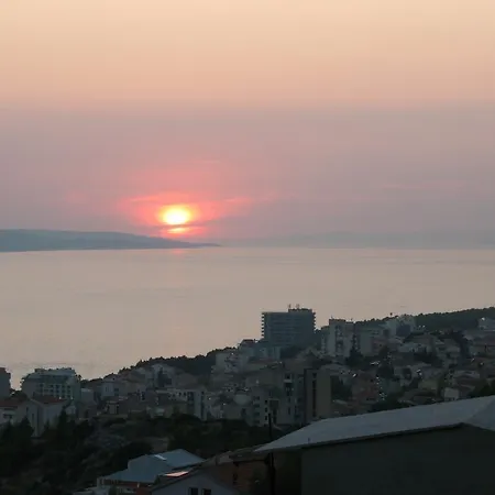 Apartman Katarina 2 *