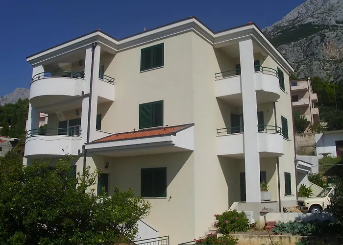 Katarina 2 * Makarska