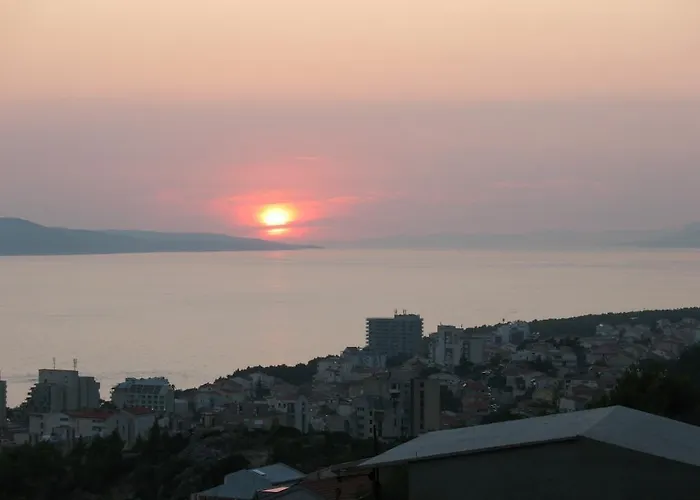 Apartman Katarina 2 *