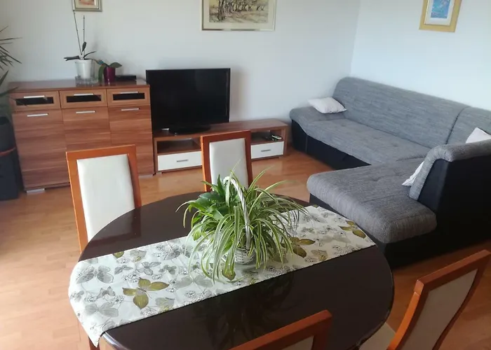 Katarina 2 * Makarska