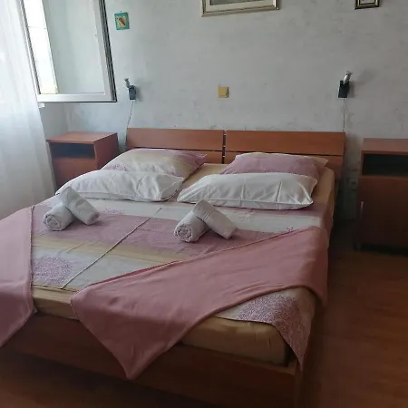 Katarina 2 Apartment Makarska